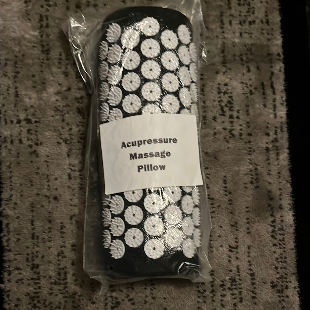 Lotus Mat Black and White Acupressure Massage Pillow